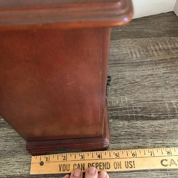 1970s Gunther Mele Jewelry Chest - Picture 11 of 11